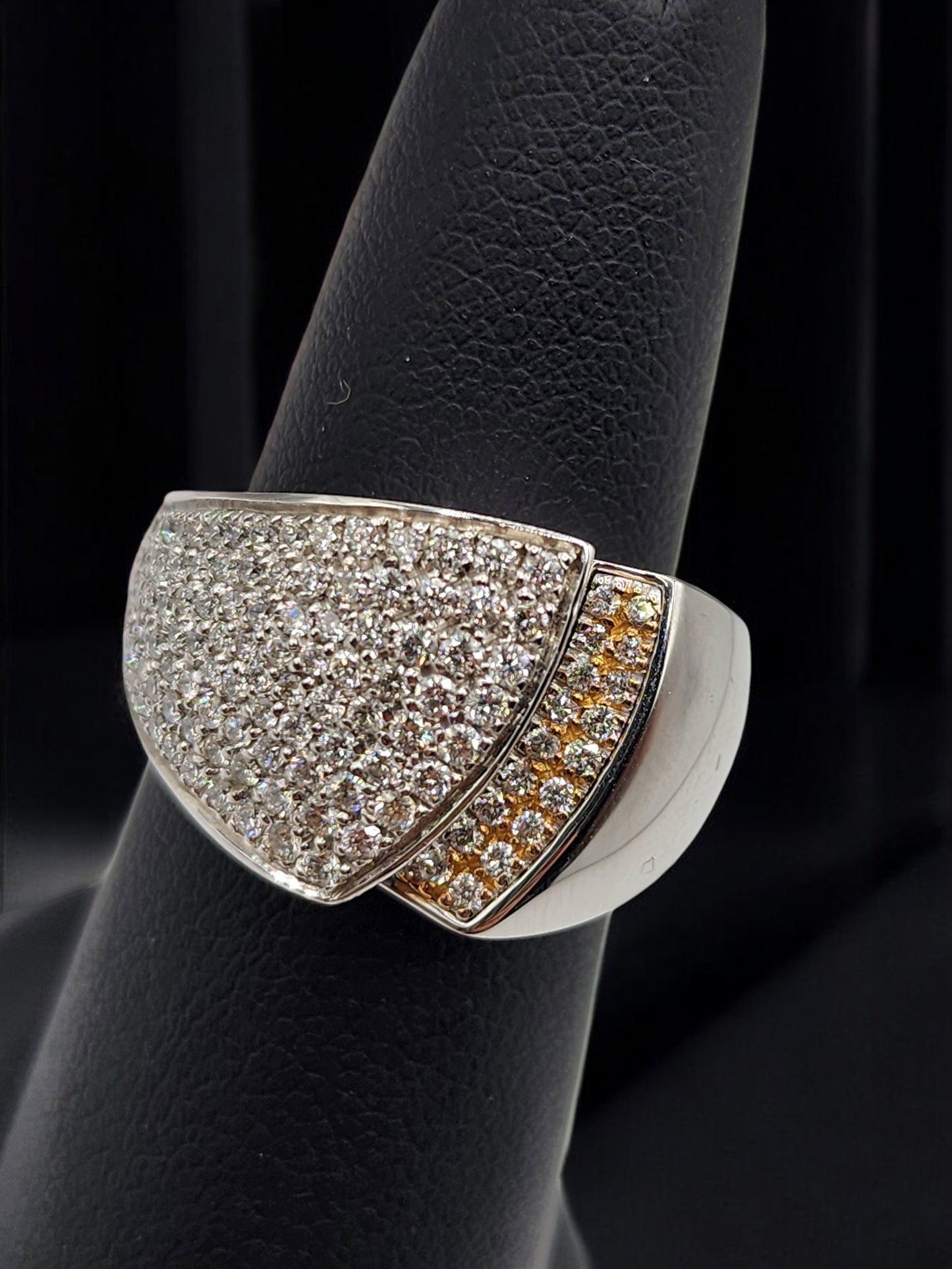 18KT White Gold/ Yellow 0.90cttw Diamond Pave Ring