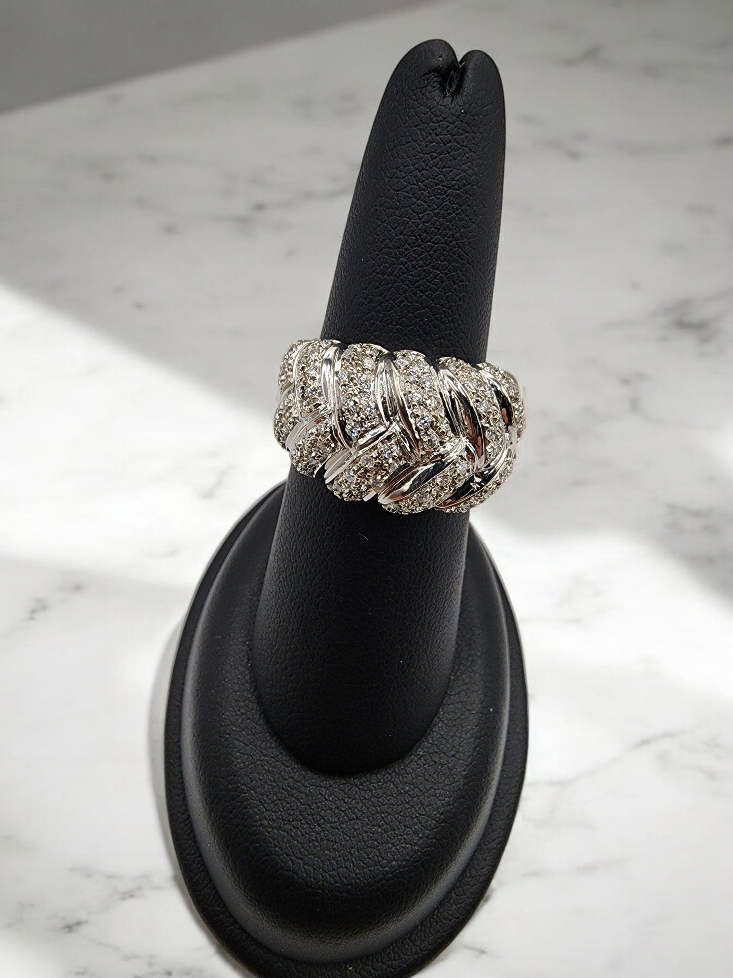 18KT White Gold 1.25cttw W/ White Diamond Wedding Ring