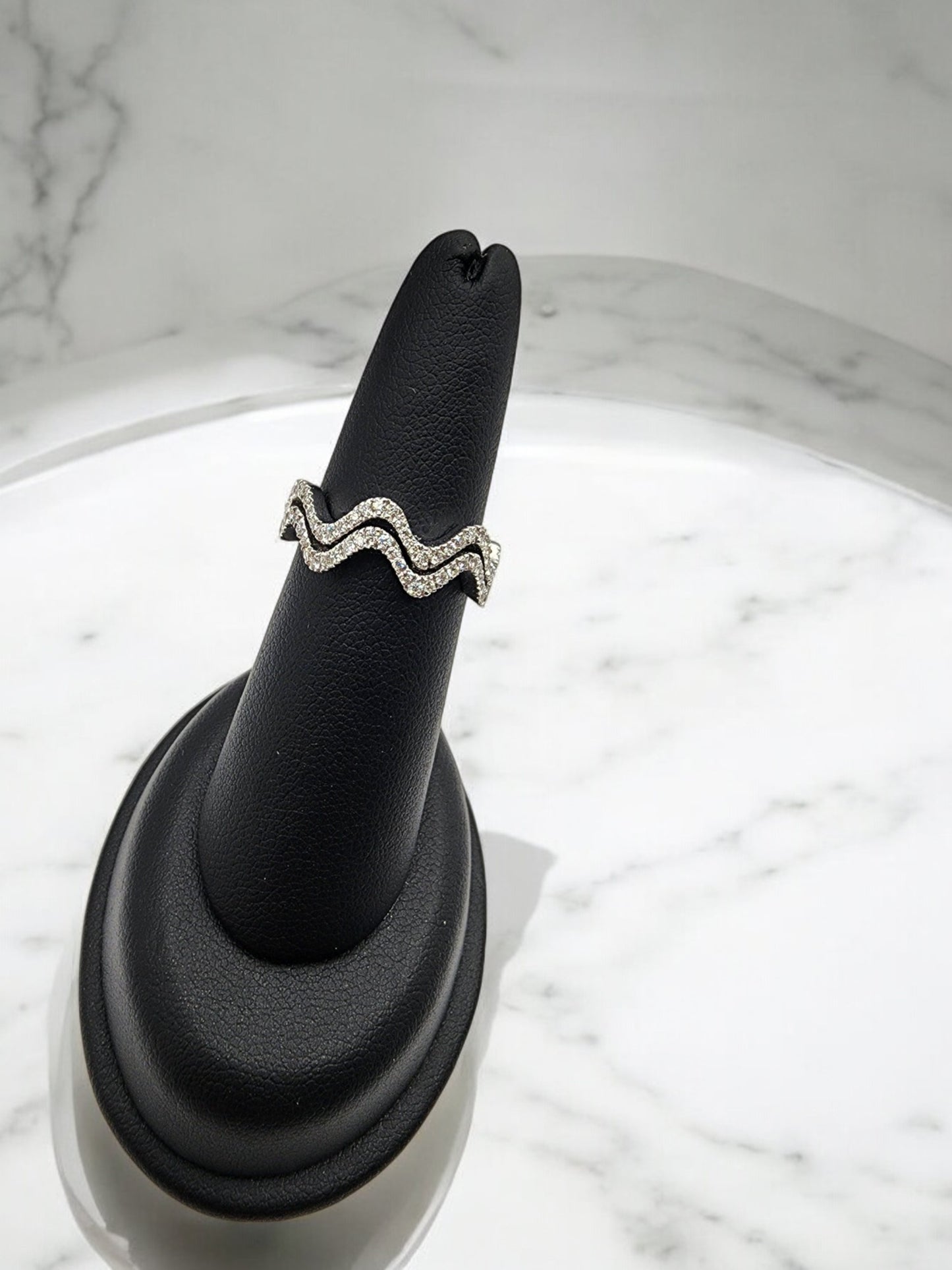18KT White Gold W/ White .42 Diamond Doble Wavy Row Ring