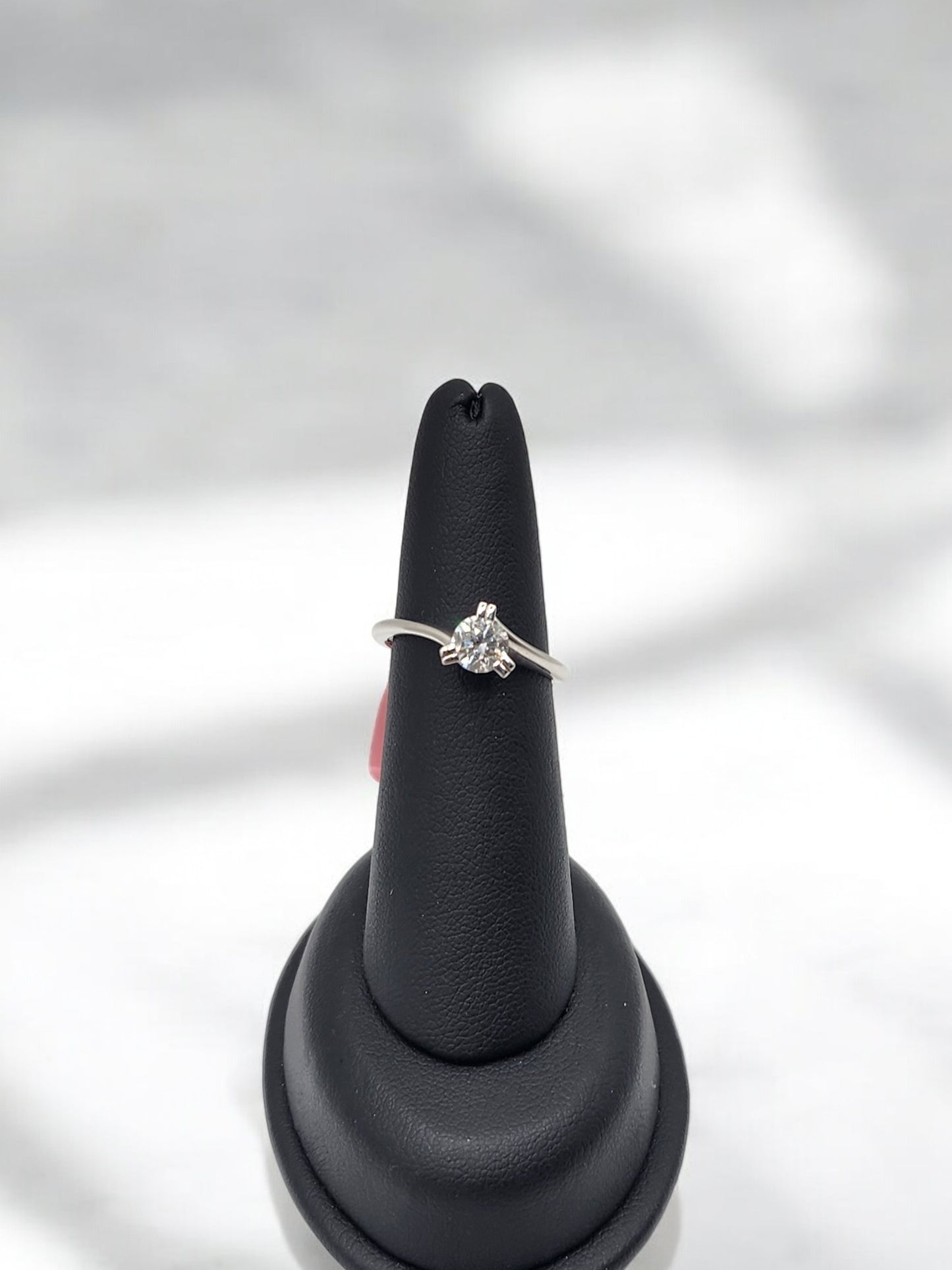 18KT White Gold 0.65cttw & White Solitaire Diamond Ring