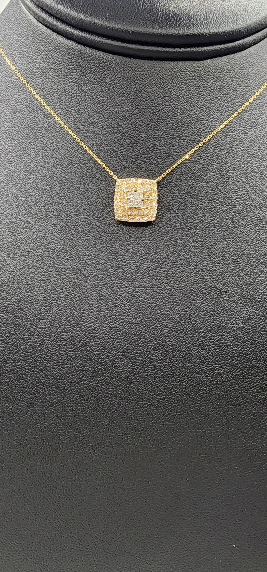14KT Yellow Gold Square W/White 1.00cttw Diamond And Chain 18"