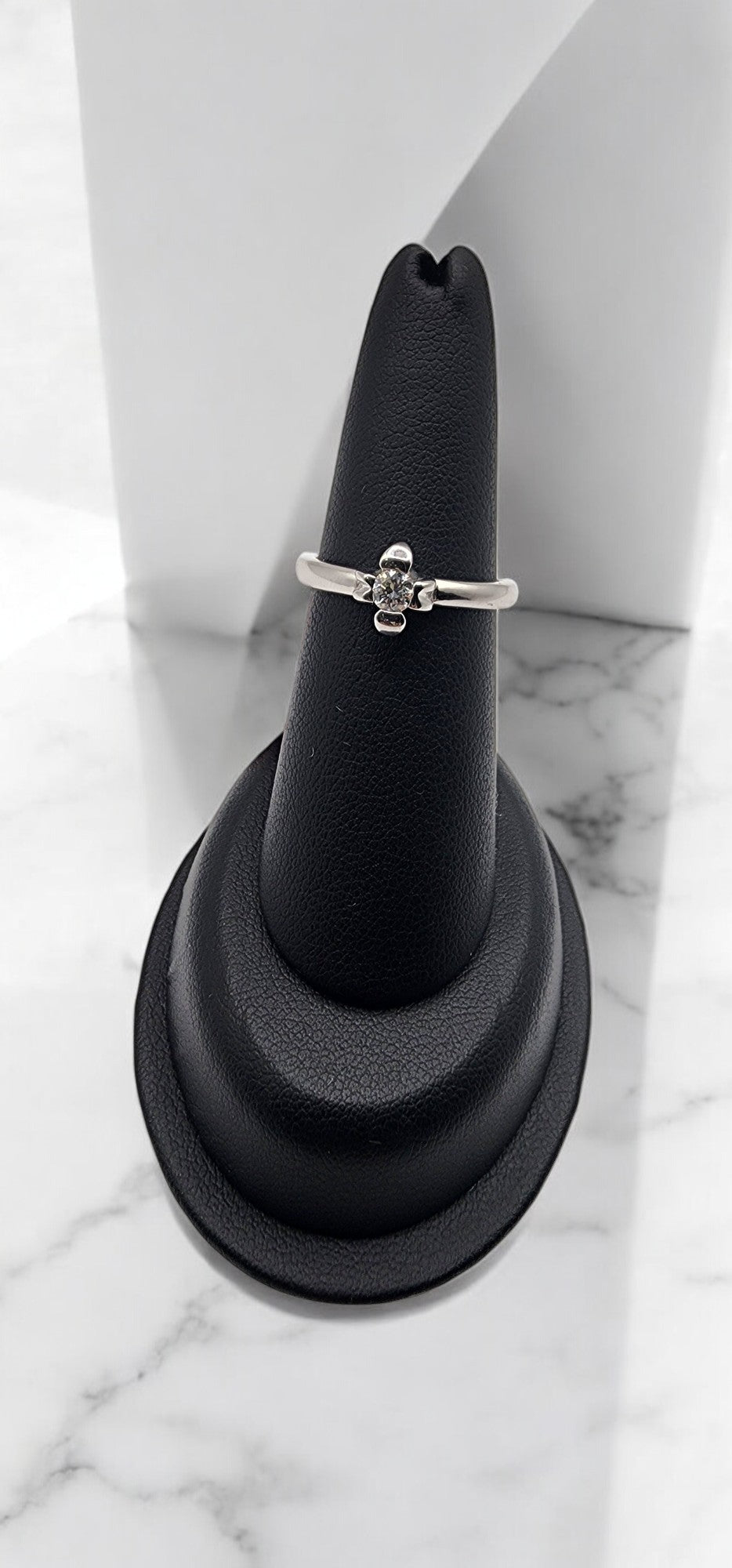 18KT White Gold 0.35cttw & White Wedding Diamond Ring