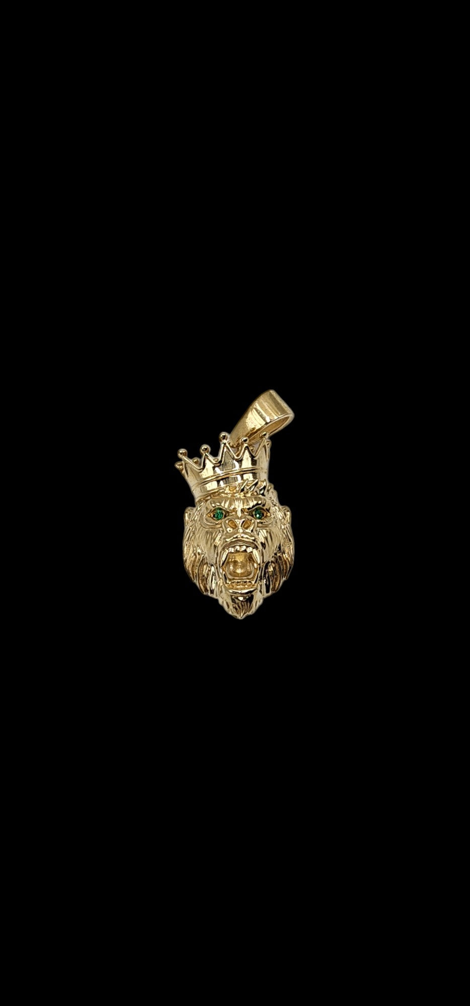 10KT Yellow Gold 7.1g Gorilla with crown W/Green CZ Pendant 47mm