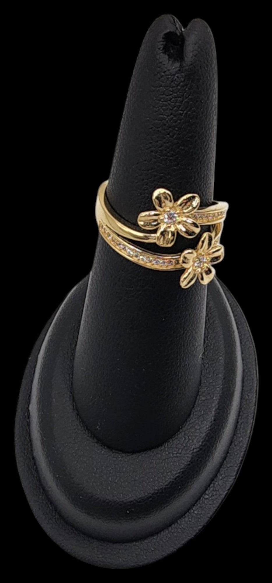 14KT Yellow Gold Fancy Flower Design W/ White Cz Woman Ring