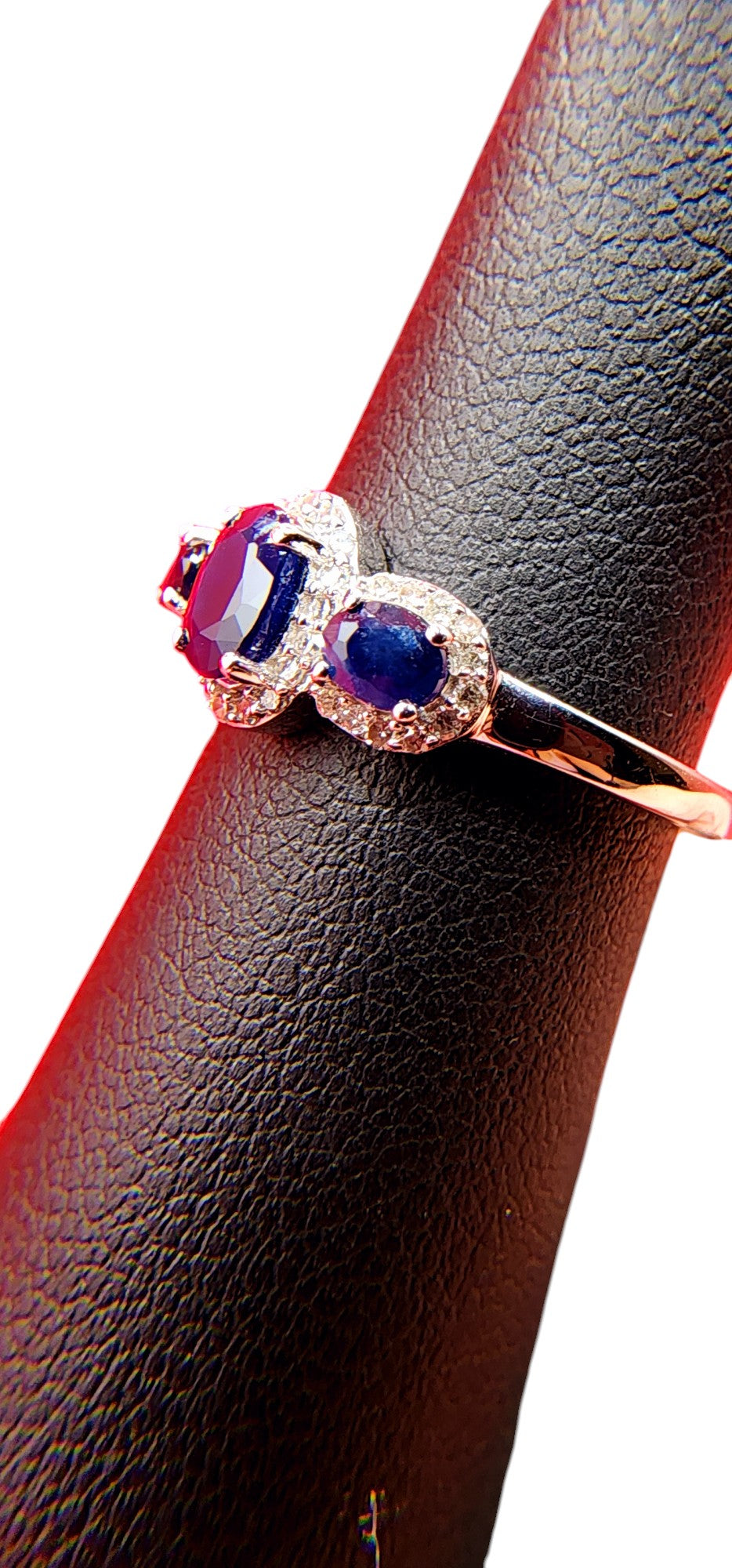 14KT White Gold Gen Oval Sapphire w/ .20 Diamond Ring