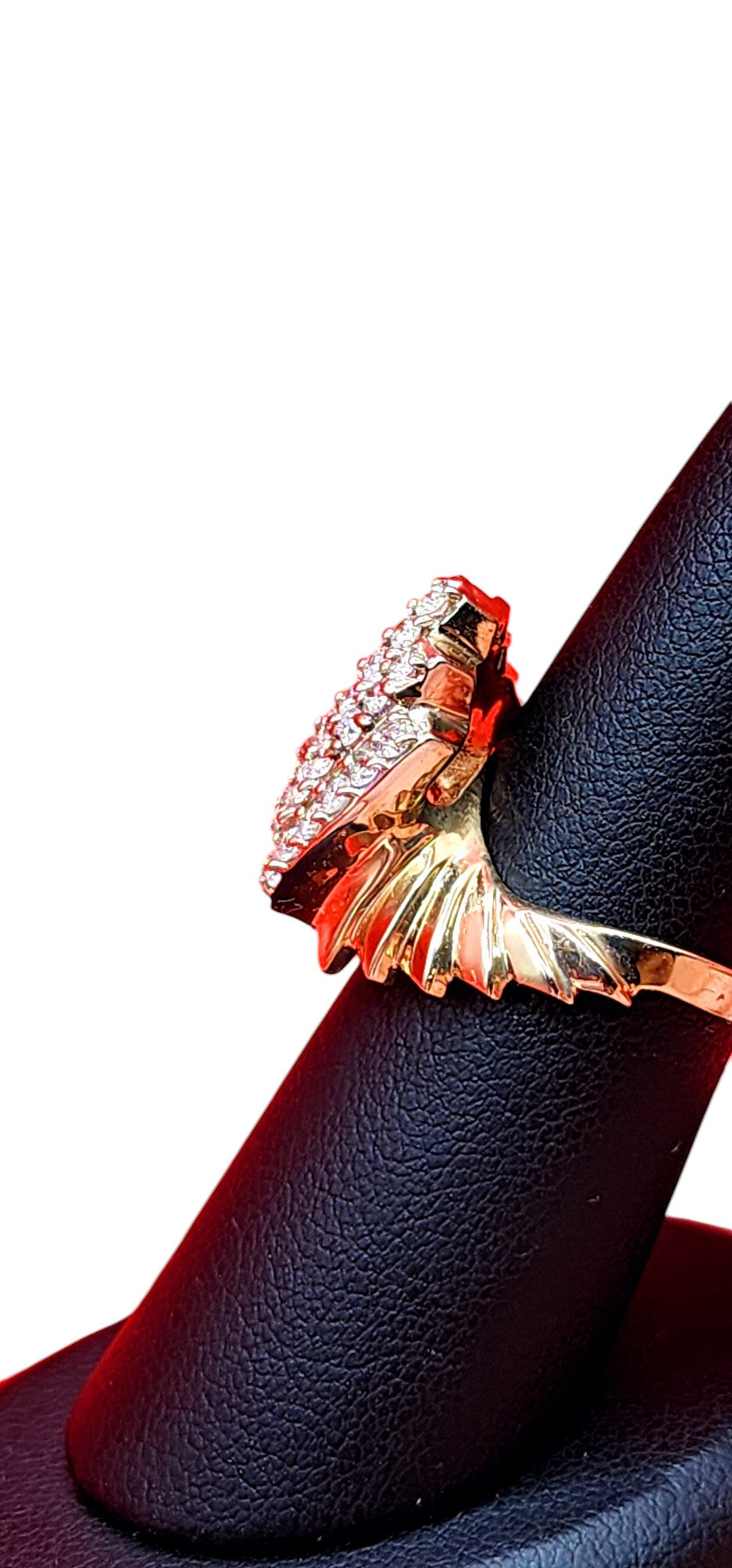 14KT Yellow Gold .55cttw Cntr & Diamond Ridged Ring