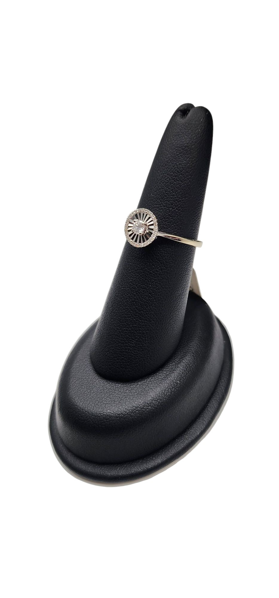 14KT White Gold .25cttw Solitaire White Diamond Illusion Ring