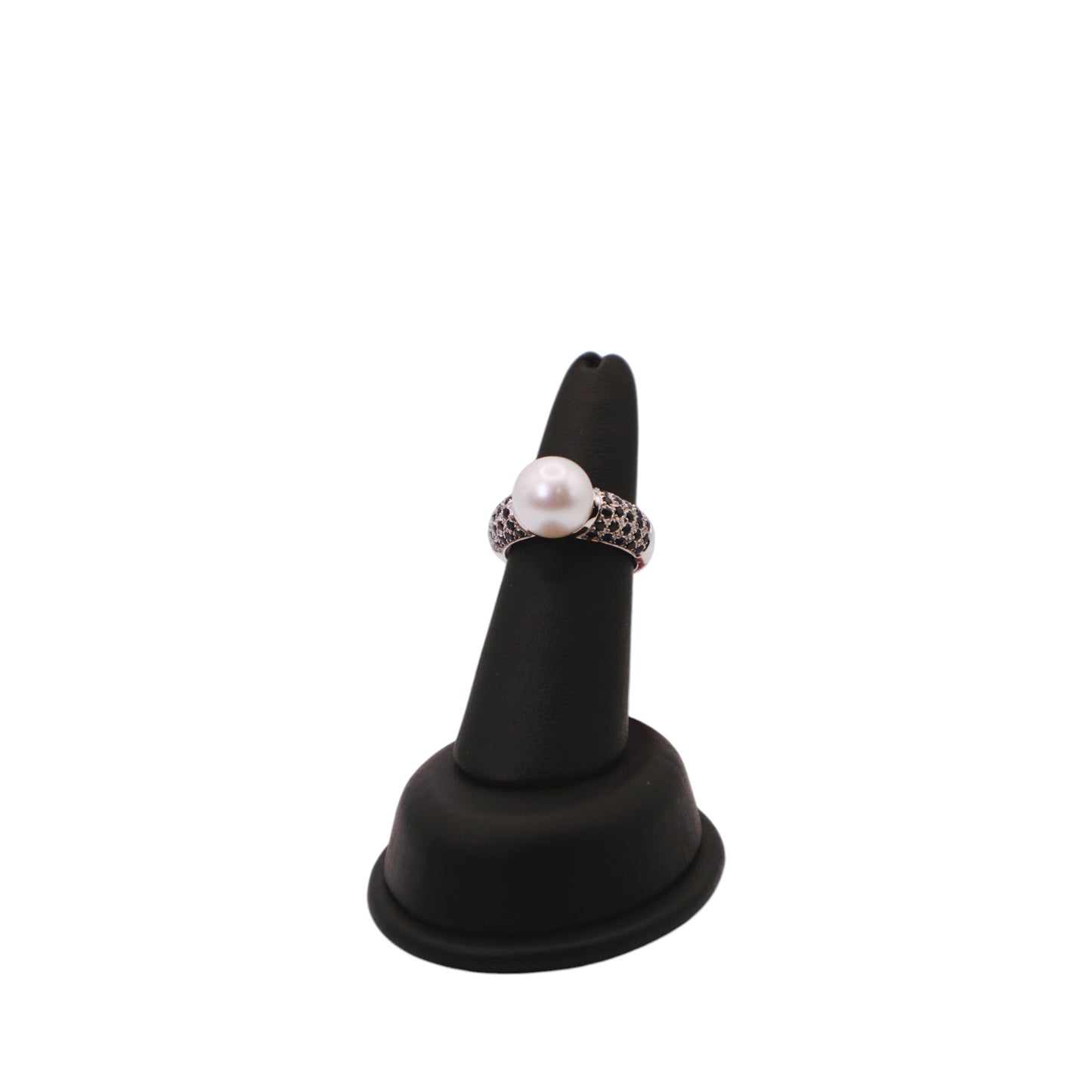18KT White Gold W/ 1.00cttw Gen Sapphire& WFPearl 10mm Ring.