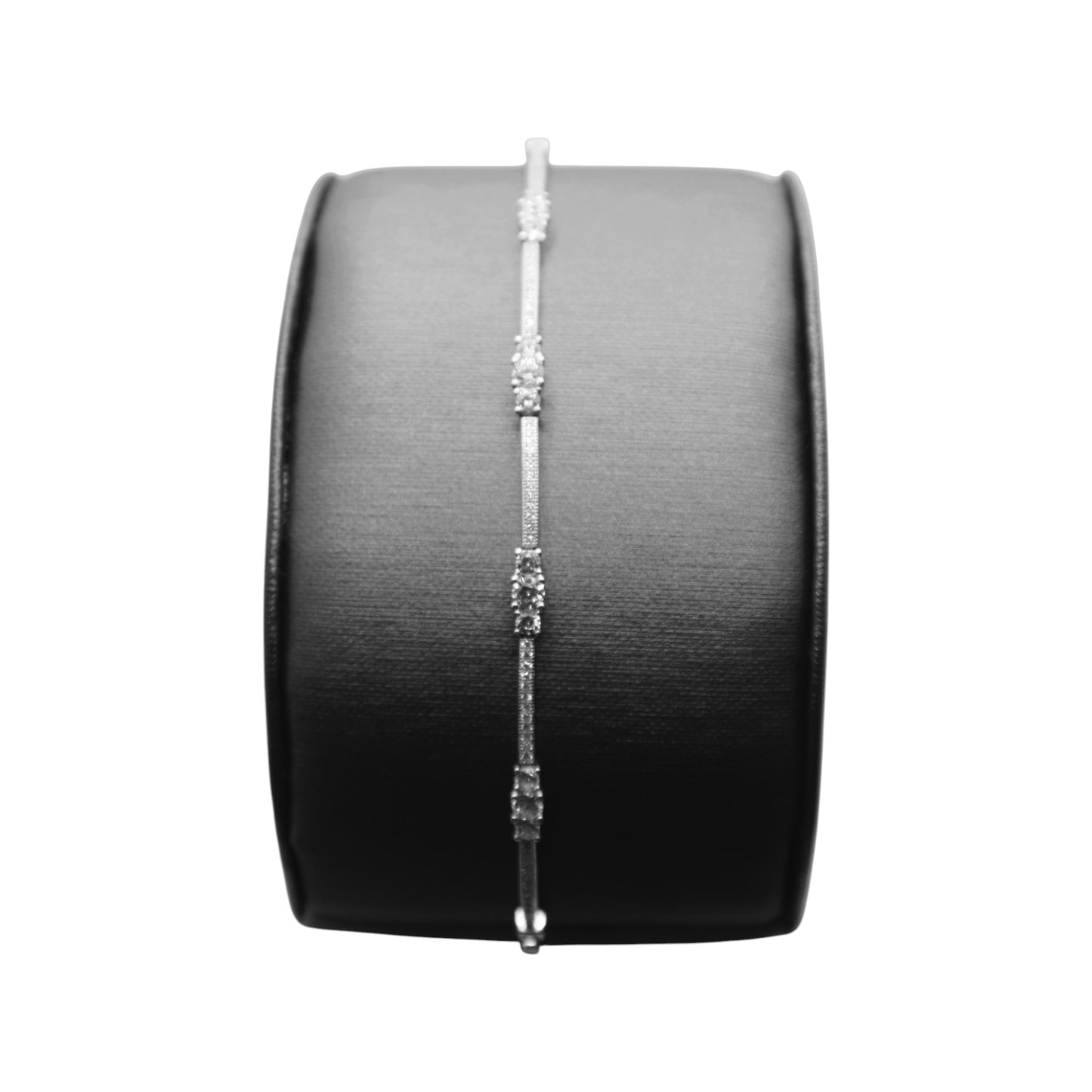 Silver Collection Plat/ White Circle 7.5" W/ 3Cz Station Bracelet