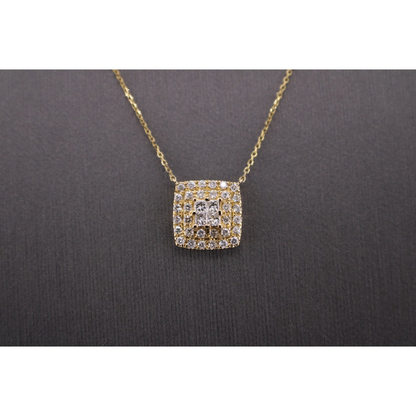 14KT Yellow Gold Square W/White 1.00cttw Diamond And Chain 18"