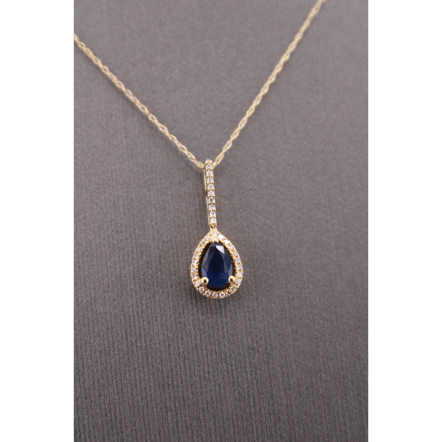 14KT Yellow Gold W/Pear Sapphire & Diamond Teardrop And Chain 18"