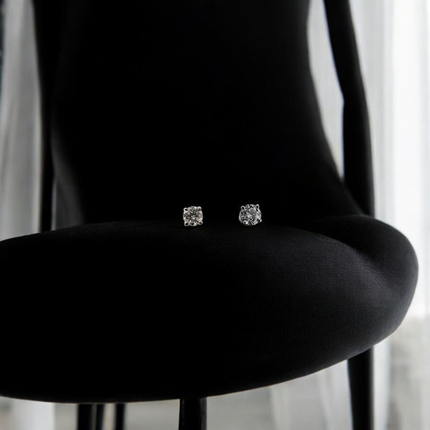 14KT White Gold W/ Diamond 4-Prong Cir Studs Earrings