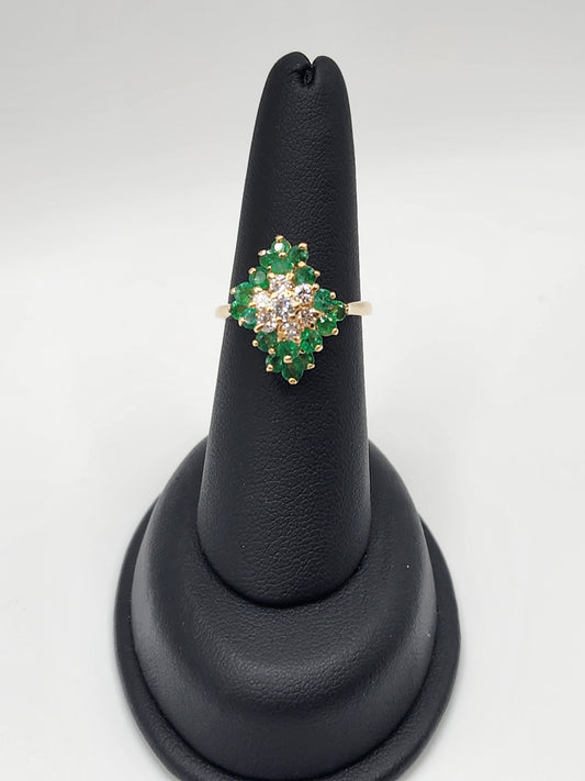 14KT Yellow Gold/ Gen Emerald & 1.00cttw Diamond .50cttw Flower Ring