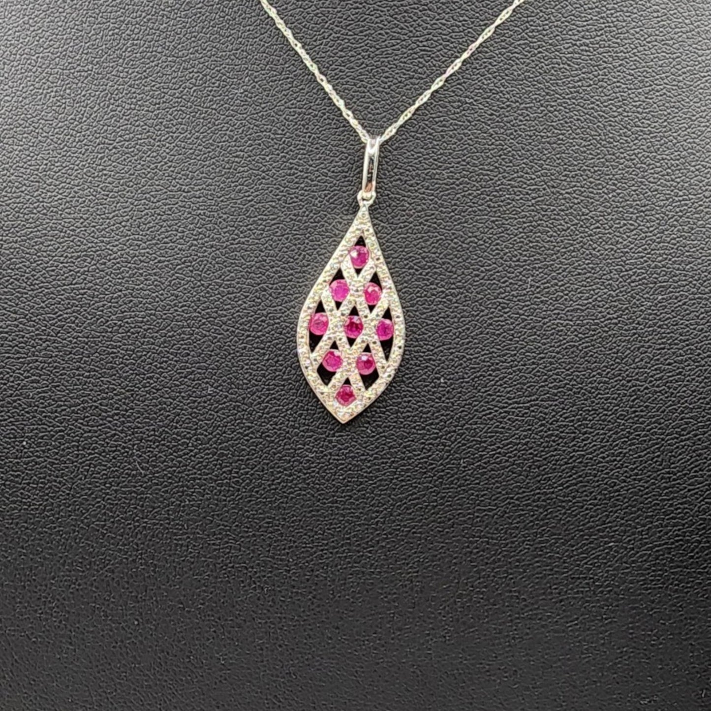 14KT Gold W/Ruby 1.00cttw & Diamond Teardrop And Chain 18"