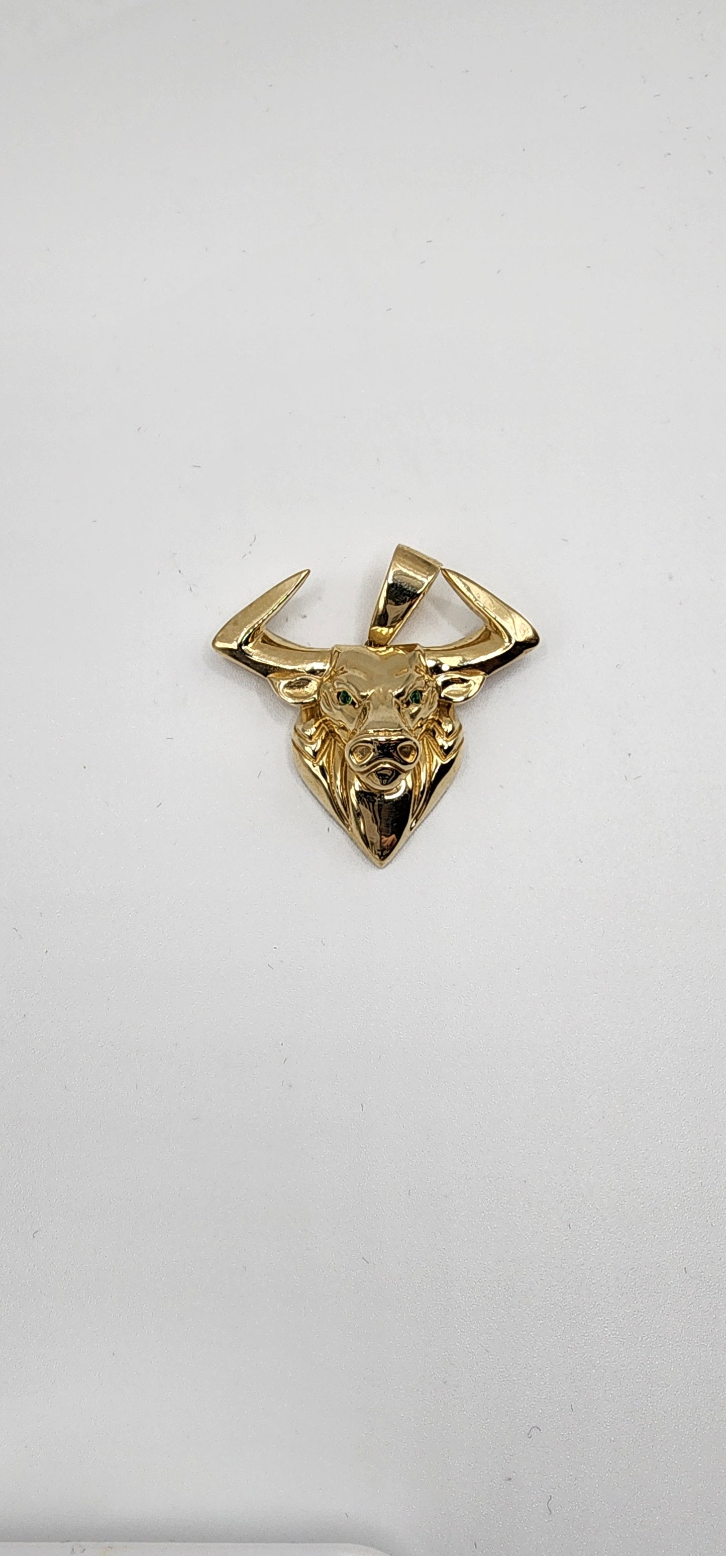 10KT Yellow Gold 6g bull W/Green CZ Pendant 39mm