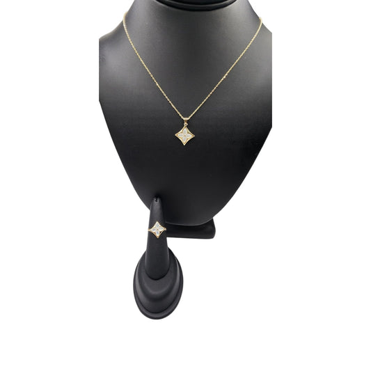 14KT Yellow Gold Set / Fancy Chain & Pendant- Mother of Pearl W/ Ring