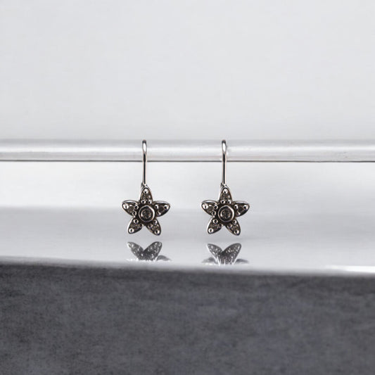 14KT White Gold W/ Diamond .12cttw Drop Earrings